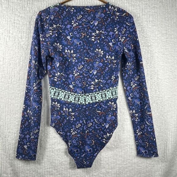 Free People Intimately Blue No Where To Be Floral Long Sleeve Bodysuit Size XS - Picture 4 of 7